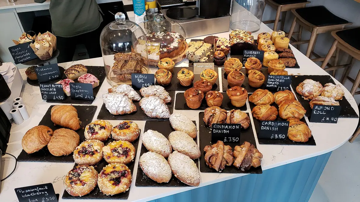 Bakers Oven – bakery in Irlam town centre
